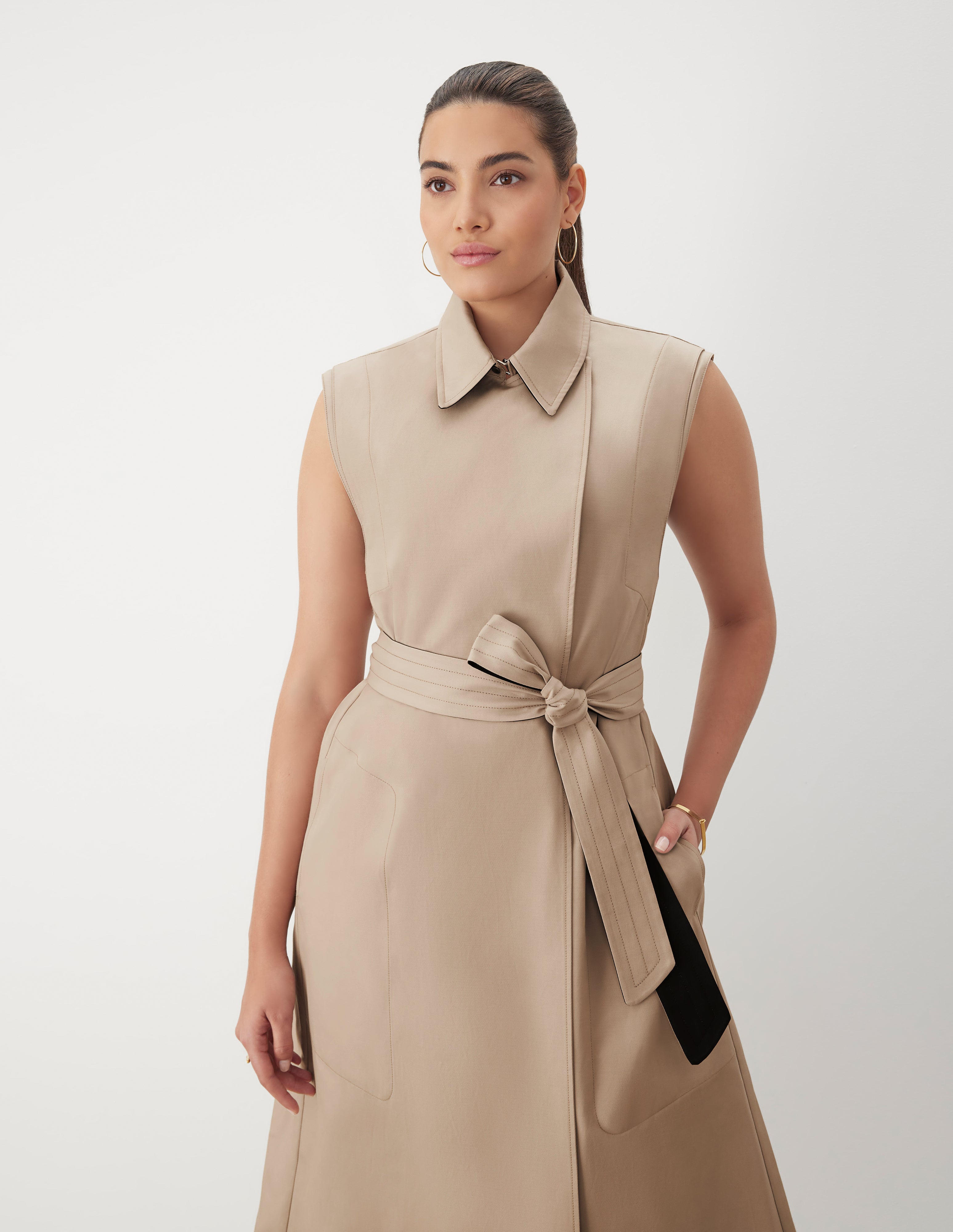 Sleeveless Trench GSTQ