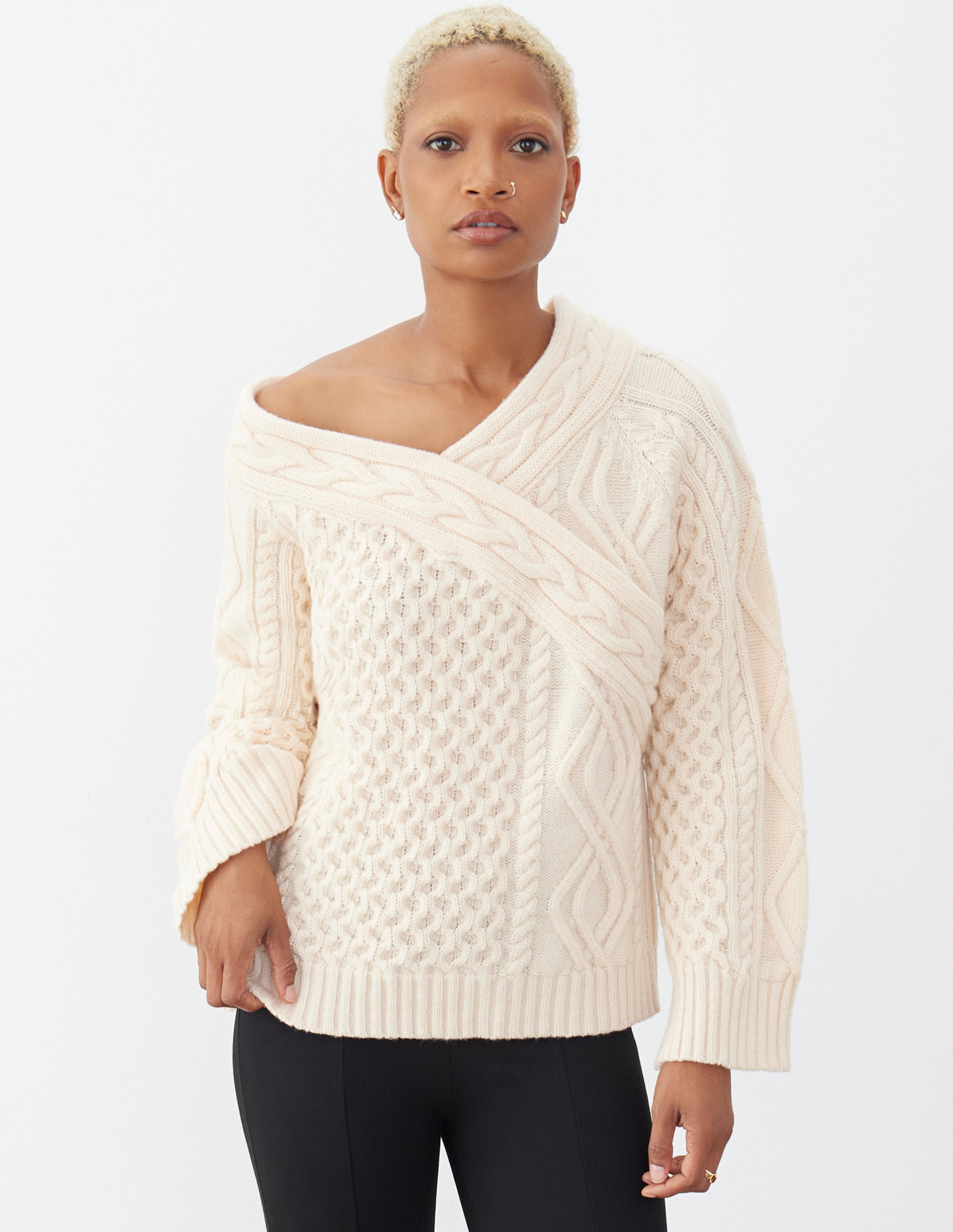 Off the Shoulder Cable Knit Sweater – GSTQ